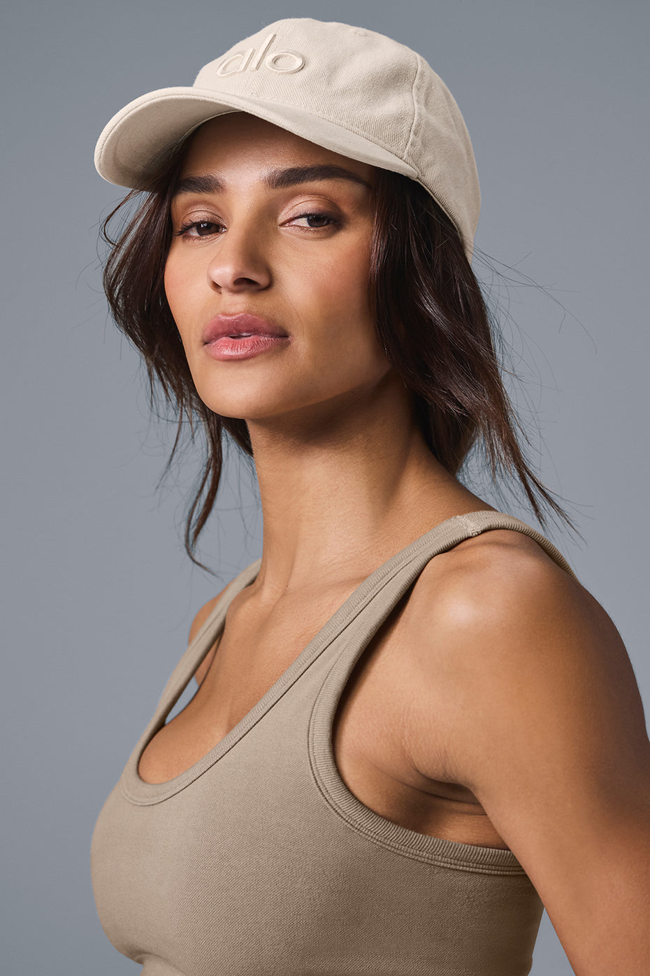 Front view of the vintage washed off-duty cap in sand dollar color.
