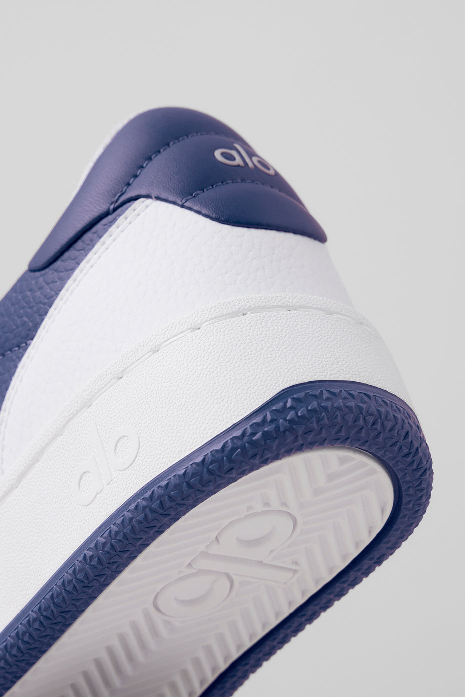 Close-up of the high-rebound foam insole of ALO Recovery Mode Sneakers for optimal comfort.