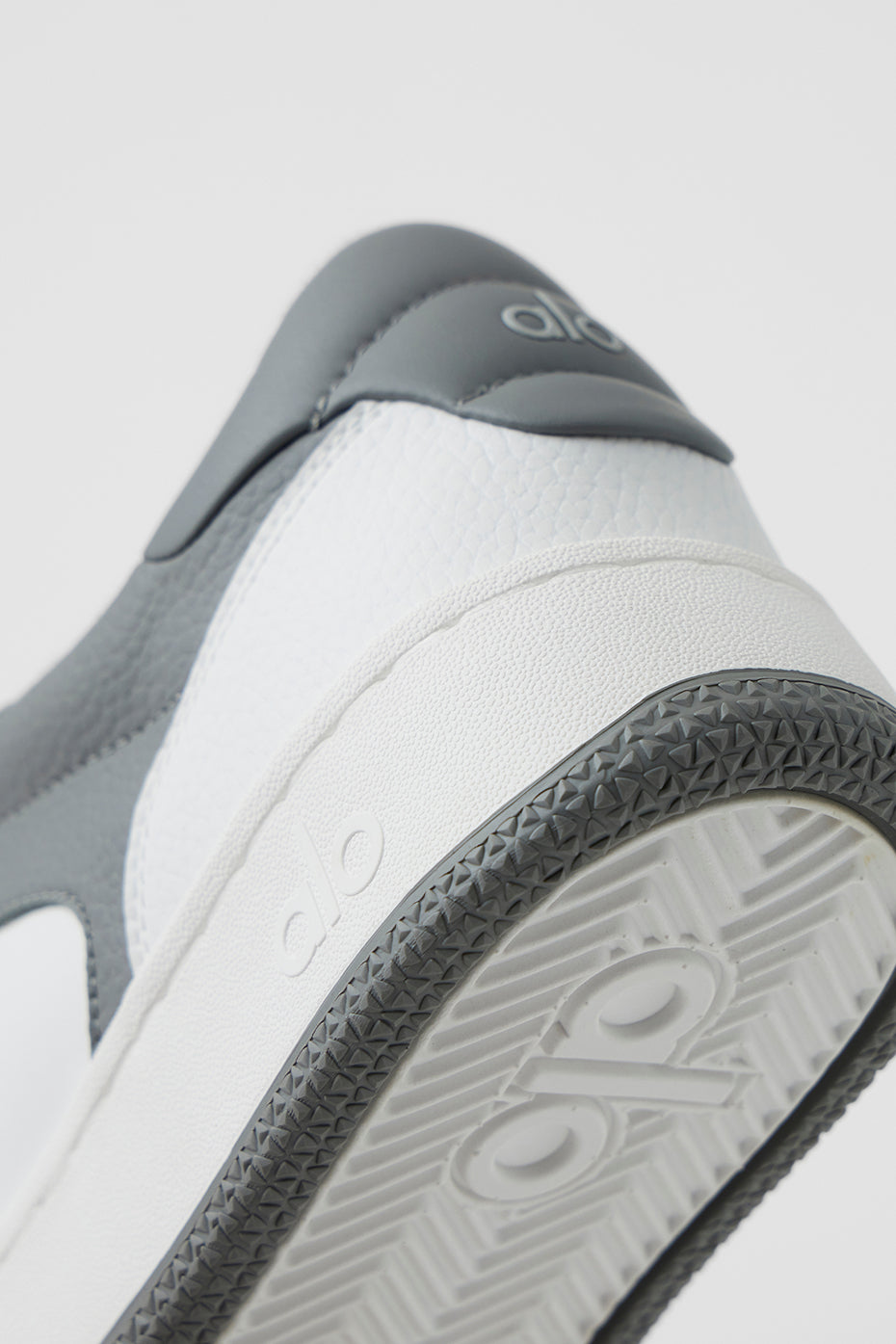 Close-up of the high-rebound foam insole of ALO Recovery Mode sneakers.
