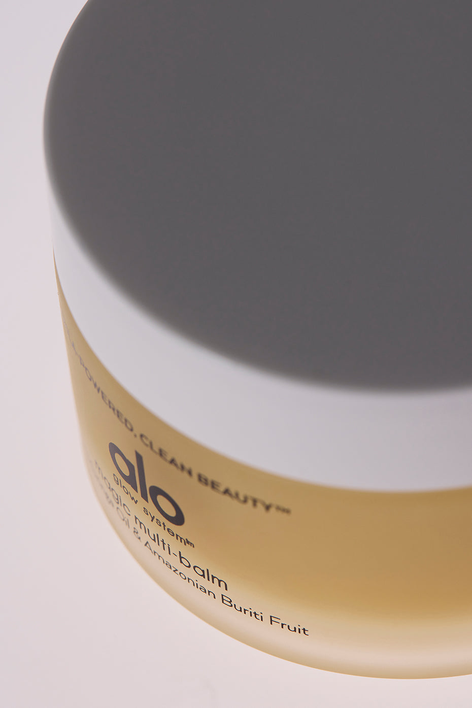 Radiant hydrating balm with orange peel oil for moisturizing skin