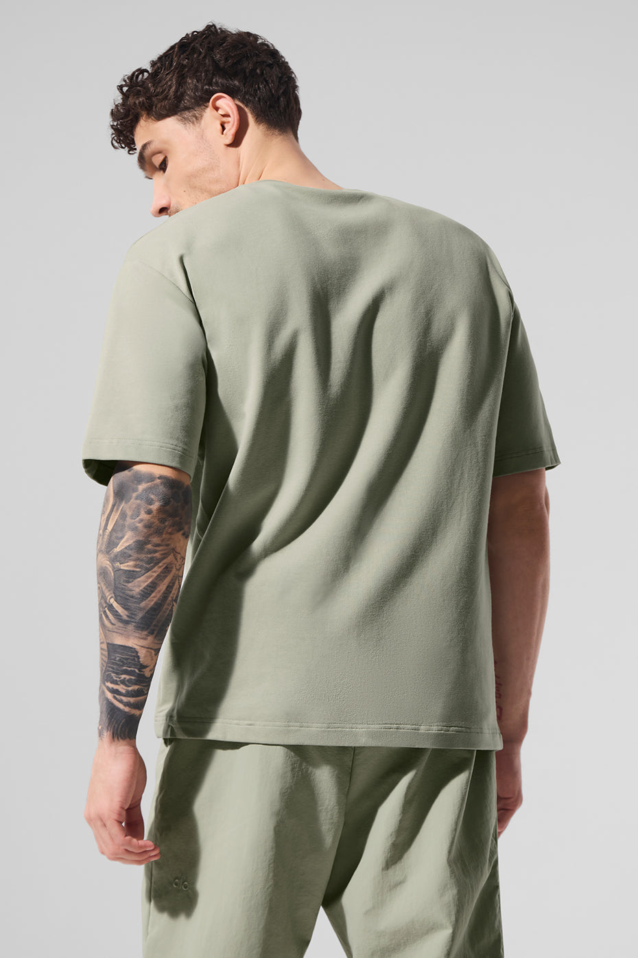 Styled casual look with the oversized tee paired with cargos