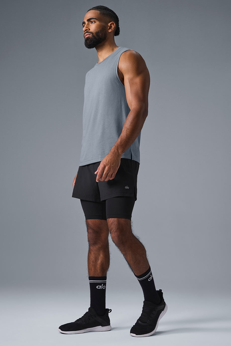 Front view of the Triumph Performance Muscle Tank in Steel Grey, perfect for gym sessions.
