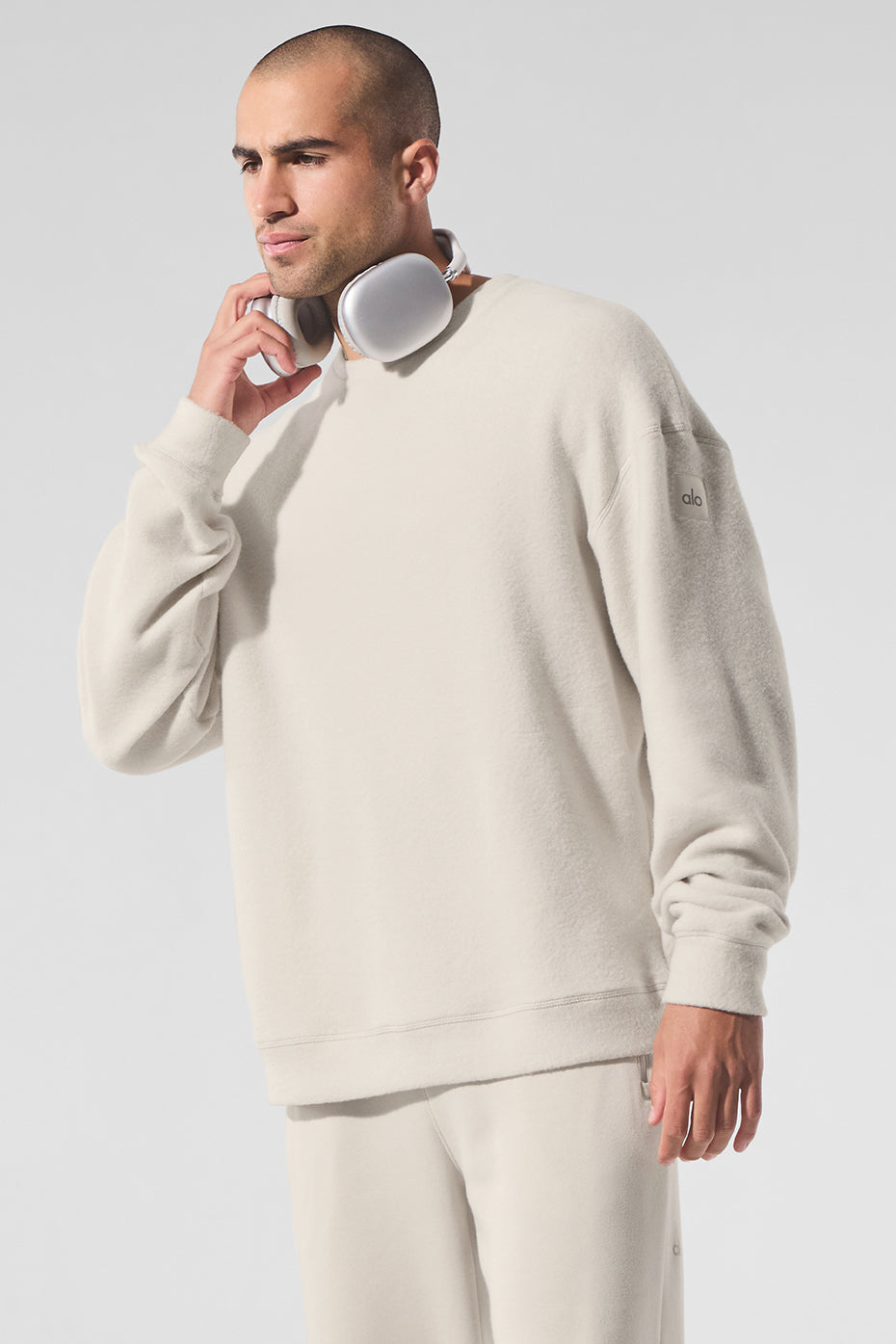 Triumph Restore Crew Neck Sweatshirt – Oversized Fit for Ultimate Comfort - Image 4
