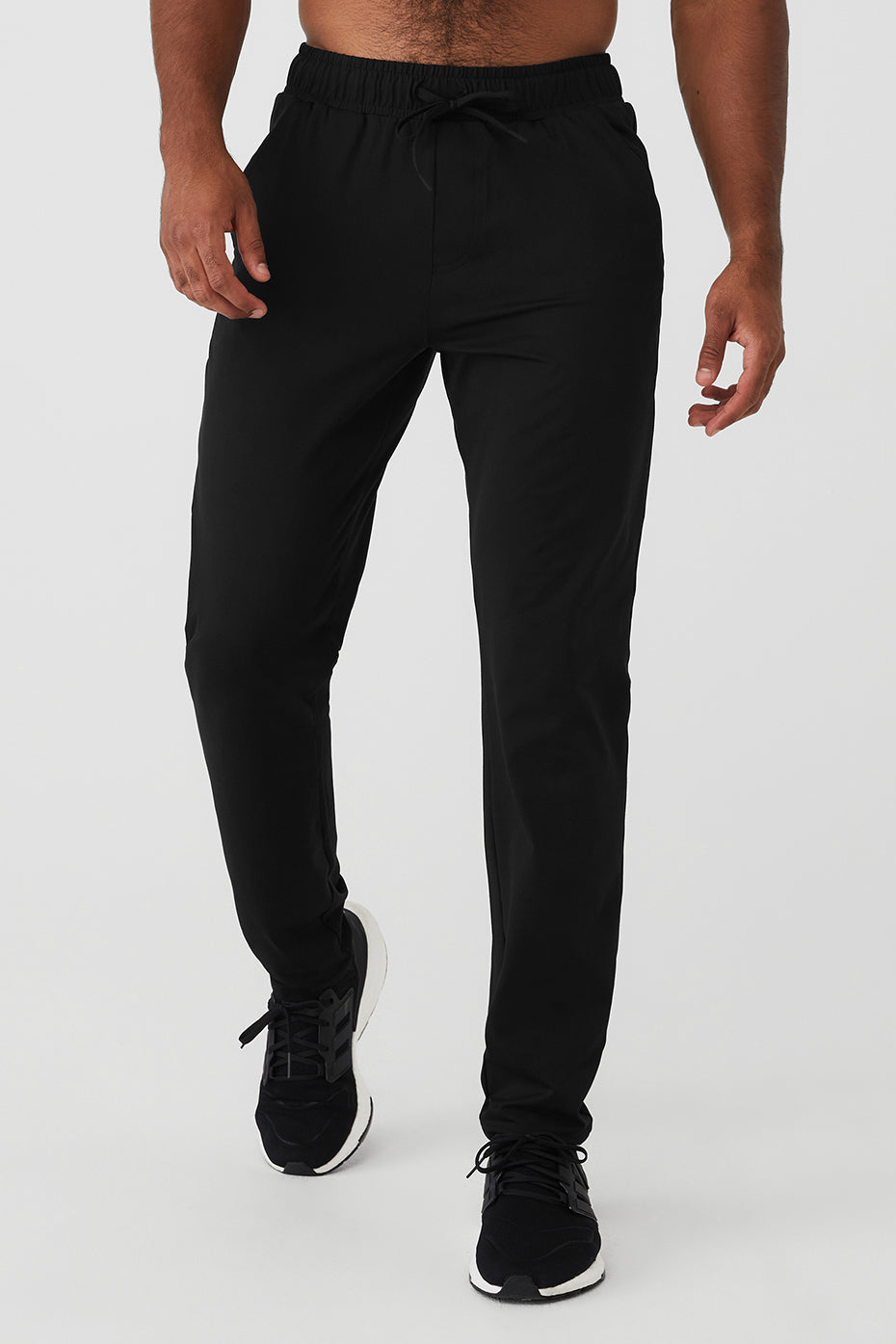 Conquer Pulse leggings with support fabric and zippered pockets for leg day workout