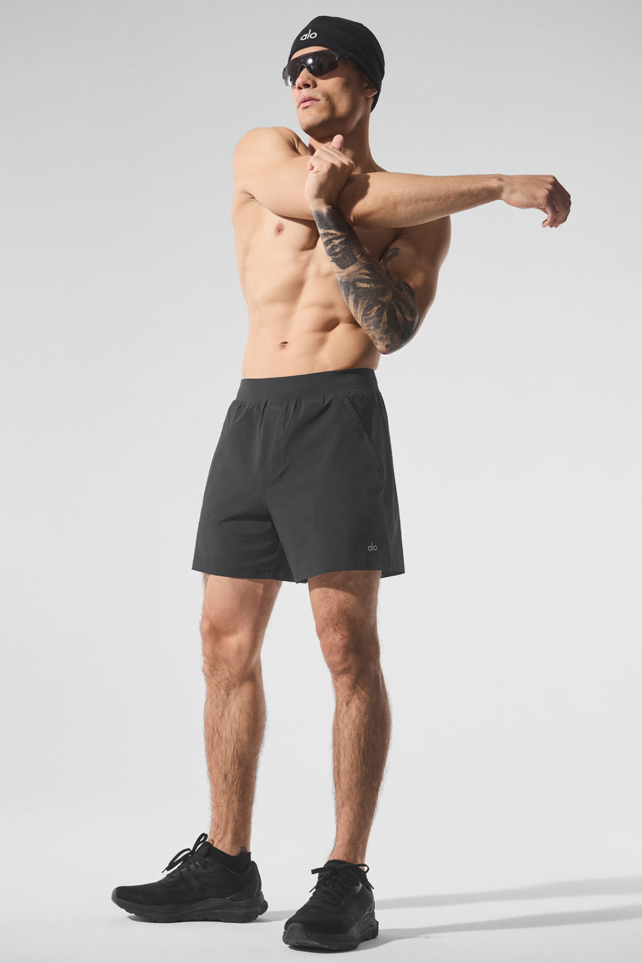 Athletic shorts in anthracite color styled for outdoor workouts