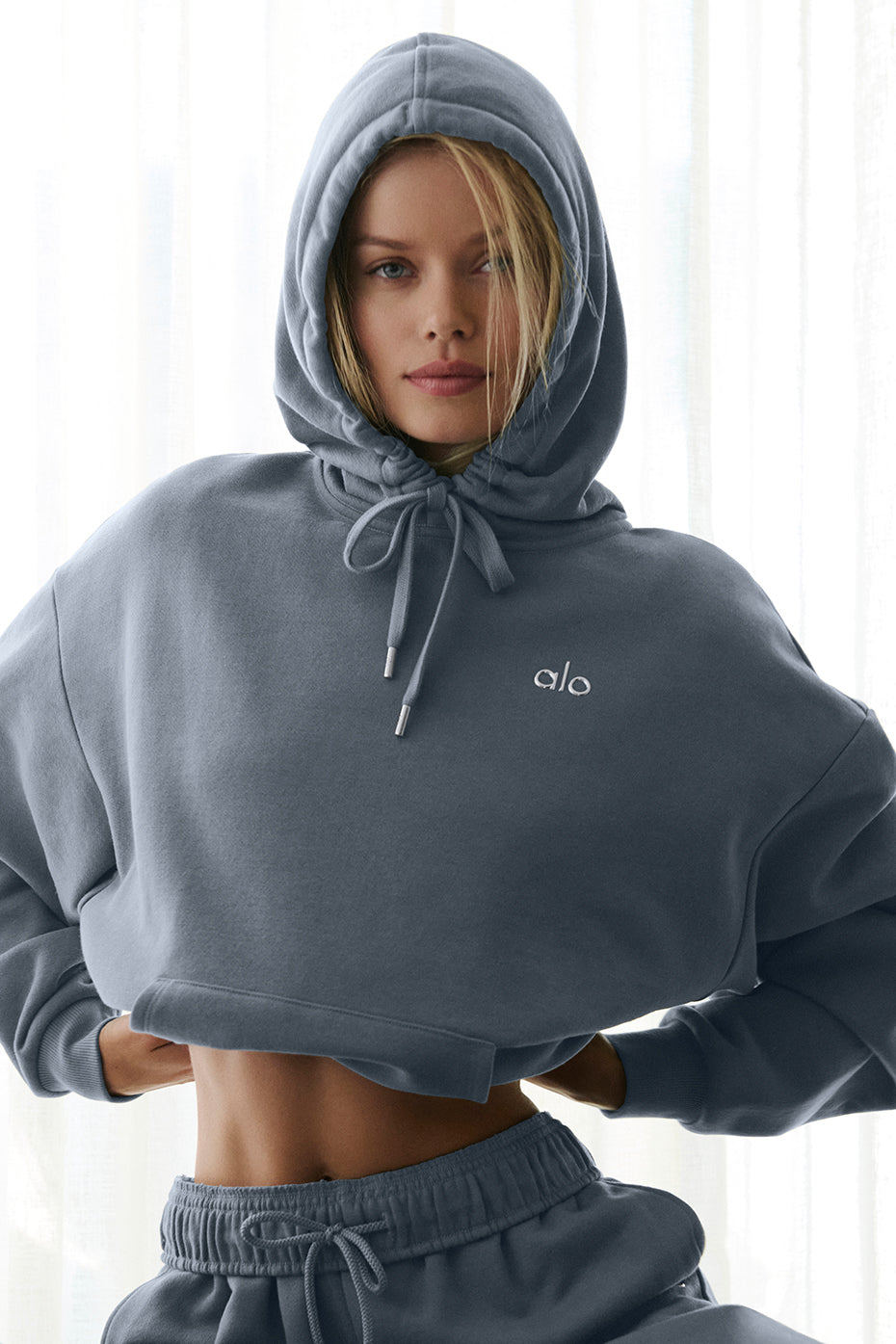 Close-up of ribbed cuffs and hem on the stylish hoodie