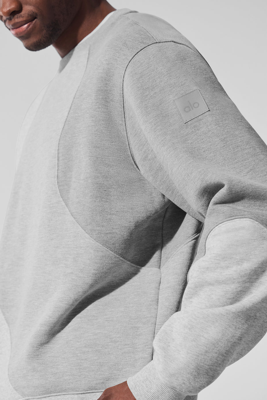 Relaxed fit athletic sweatshirt ideal for layering in cooler weather