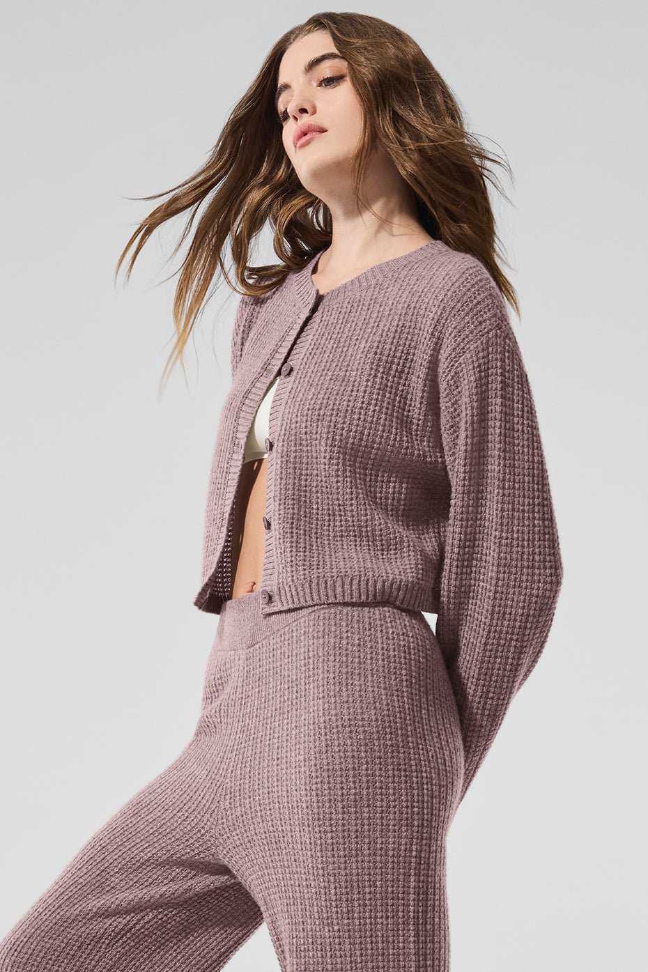Front view of the luxurious waffle cashmere cardigan in mushroom heather.