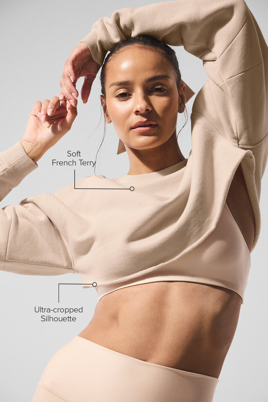 Fashionable cropped pullover for women, ideal for casual wear and tennis matches