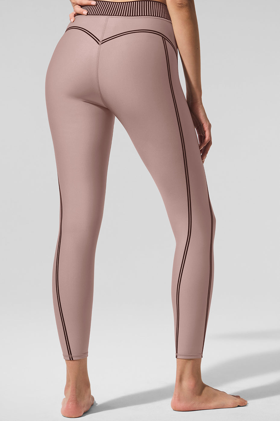 Back view showcasing sweetheart detailing on SS Activewear leggings