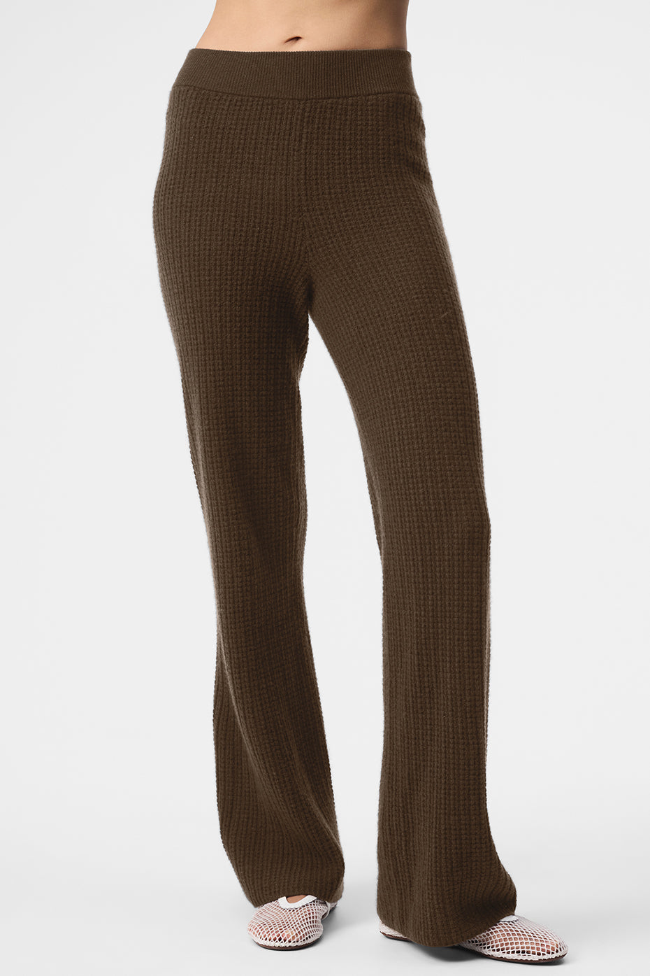 Full-length view of cashmere pants women’s fit in espresso color with ribbed waist
