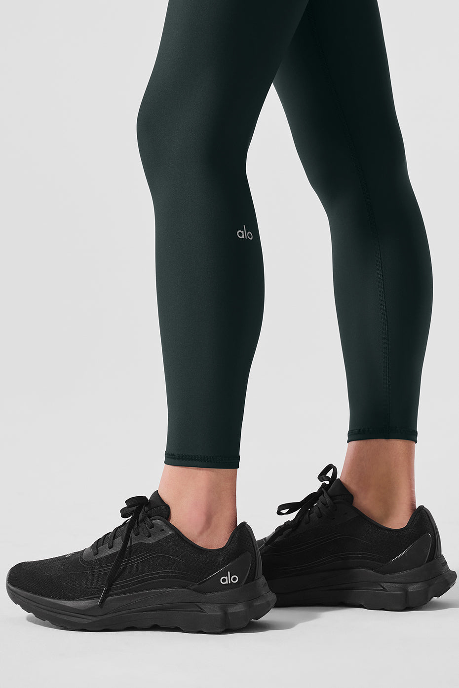 High-waist leggings in charcoal green with sculpting fabric detail