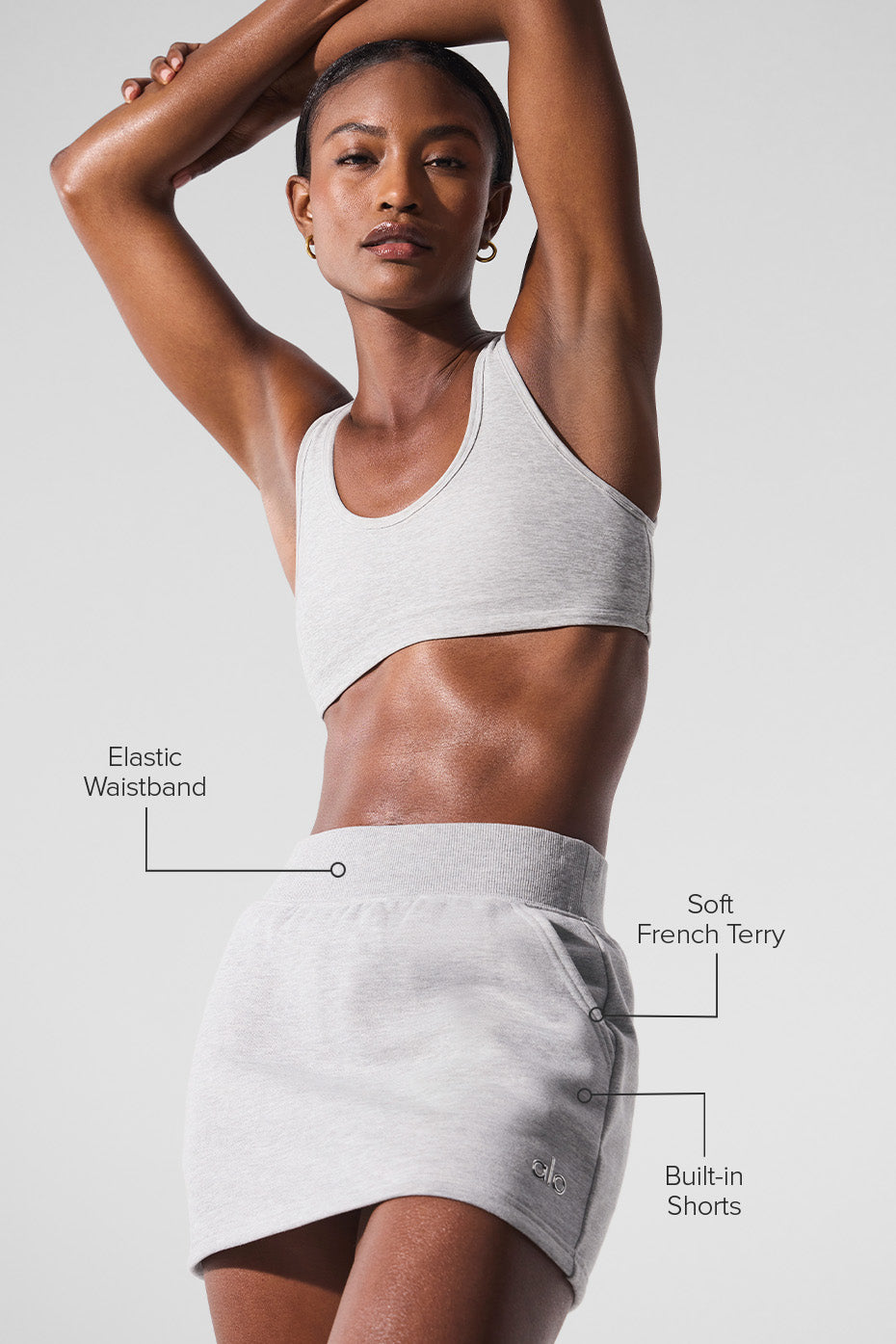 Close-up of the elastic waistband on the Athleta athletic skirt.