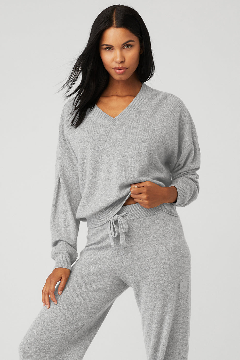 Front view of cashmere sweater men wear during cold city mornings